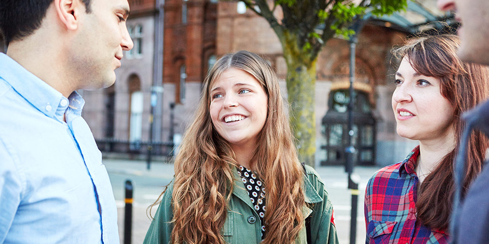 English course in Manchester, outside - Spanish students